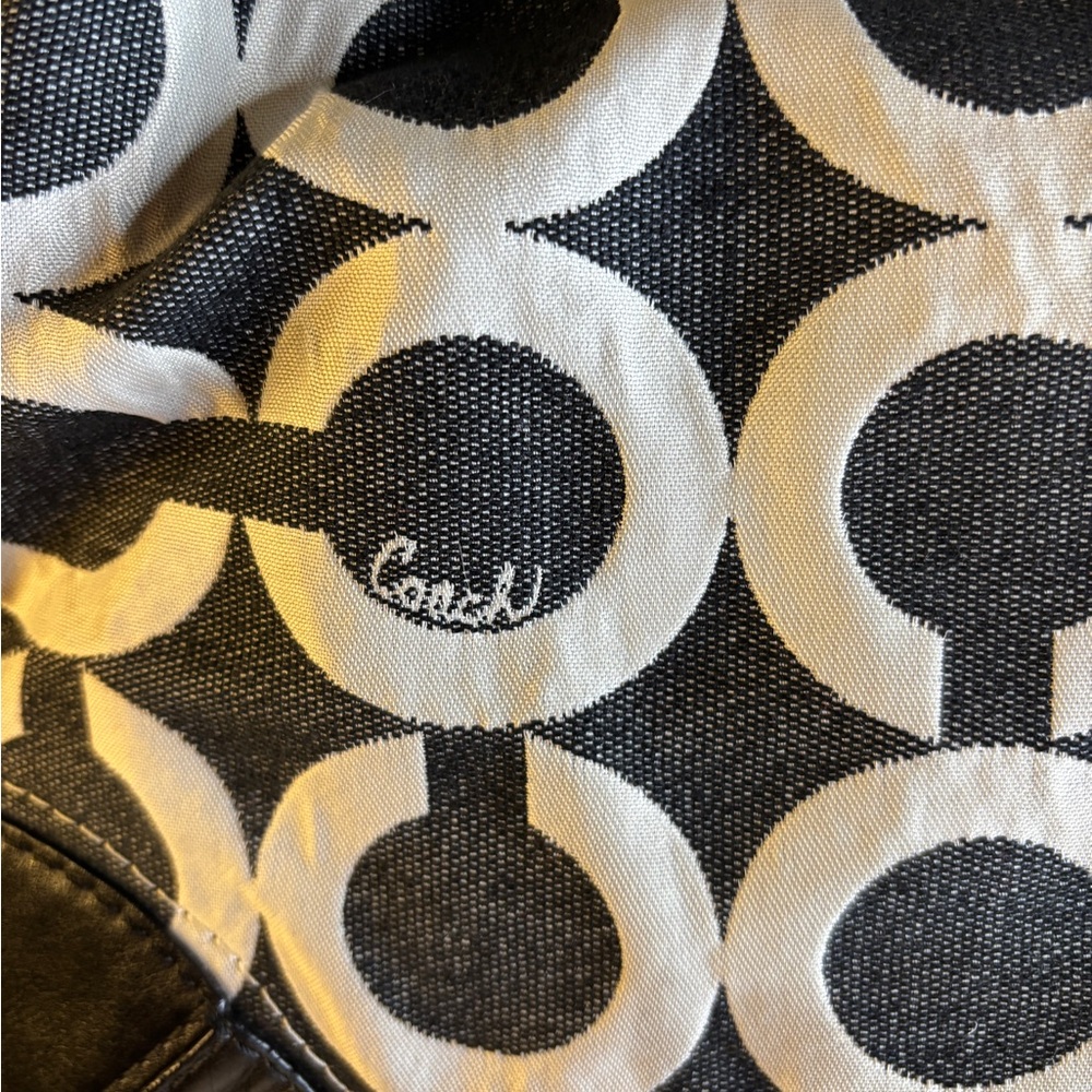 Coach 2009 HOBO Bag Canvas/Leather Denim Blue/Black EUC adjustable Strap - Picture 9 of 12